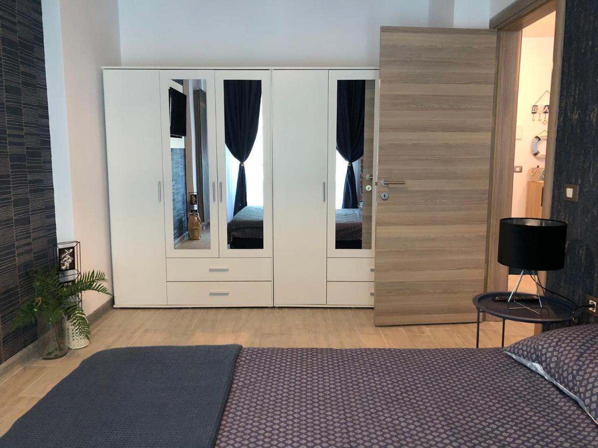 Baby Sea View And Pools Apartment- Mamaia Beach Resort Năvodari Esterno foto