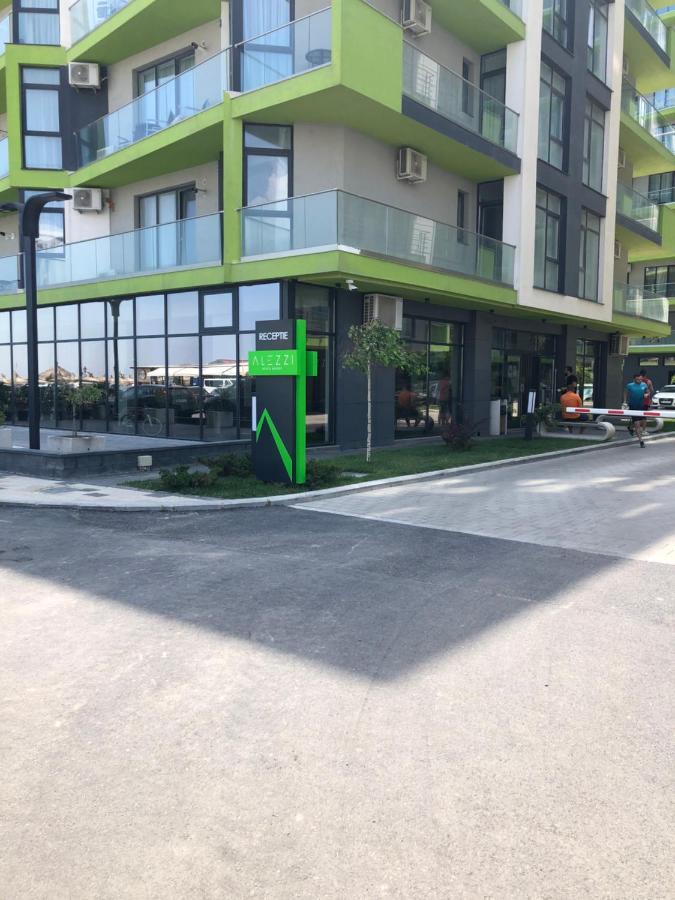 Baby Sea View And Pools Apartment- Mamaia Beach Resort Năvodari Esterno foto