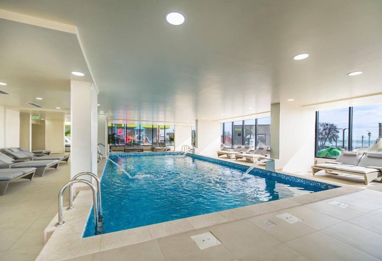 Baby Sea View And Pools Apartment- Mamaia Beach Resort Năvodari Esterno foto