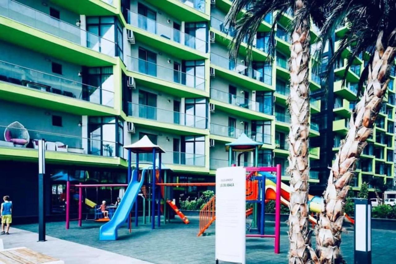 Baby Sea View And Pools Apartment- Mamaia Beach Resort Năvodari Esterno foto