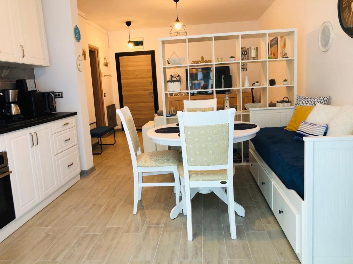 Baby Sea View And Pools Apartment- Mamaia Beach Resort Năvodari Esterno foto