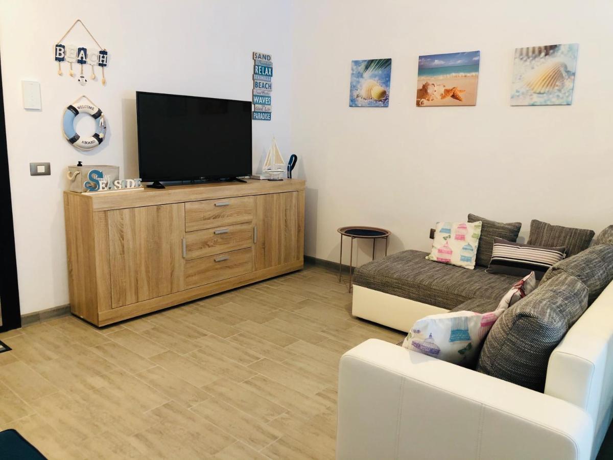 Baby Sea View And Pools Apartment- Mamaia Beach Resort Năvodari Esterno foto